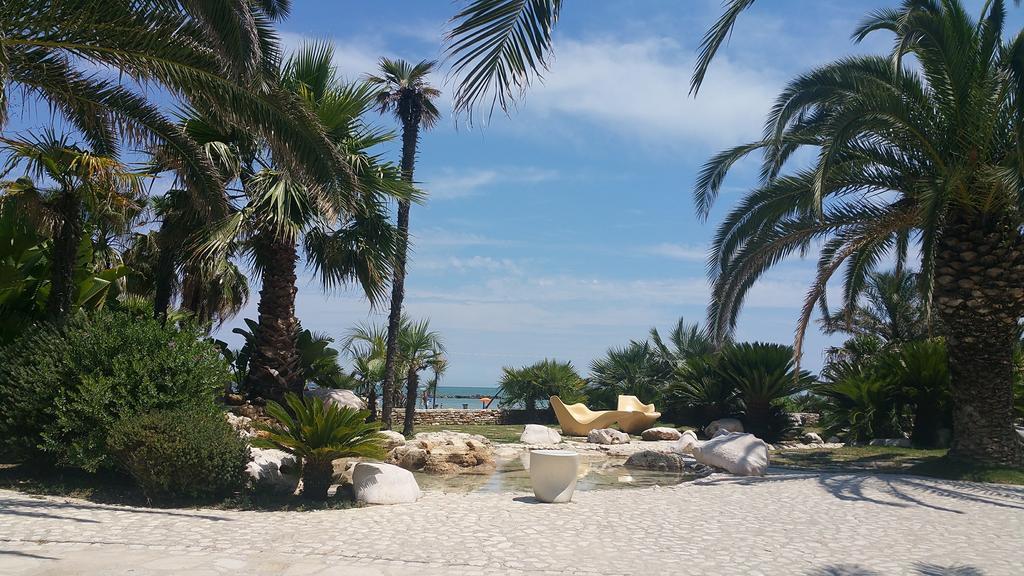 Hotel Blumen San Benedetto del Tronto Kültér fotó